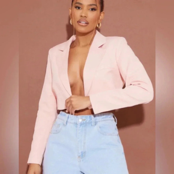 Pretty Little Thing Pink Shoulder Padded Relaxed Fit Cropped Blazer - Picture 1 of 7